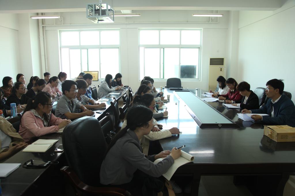 太阳集团tyc4633顺利召开全国高校GIS大赛动员大会.jpg